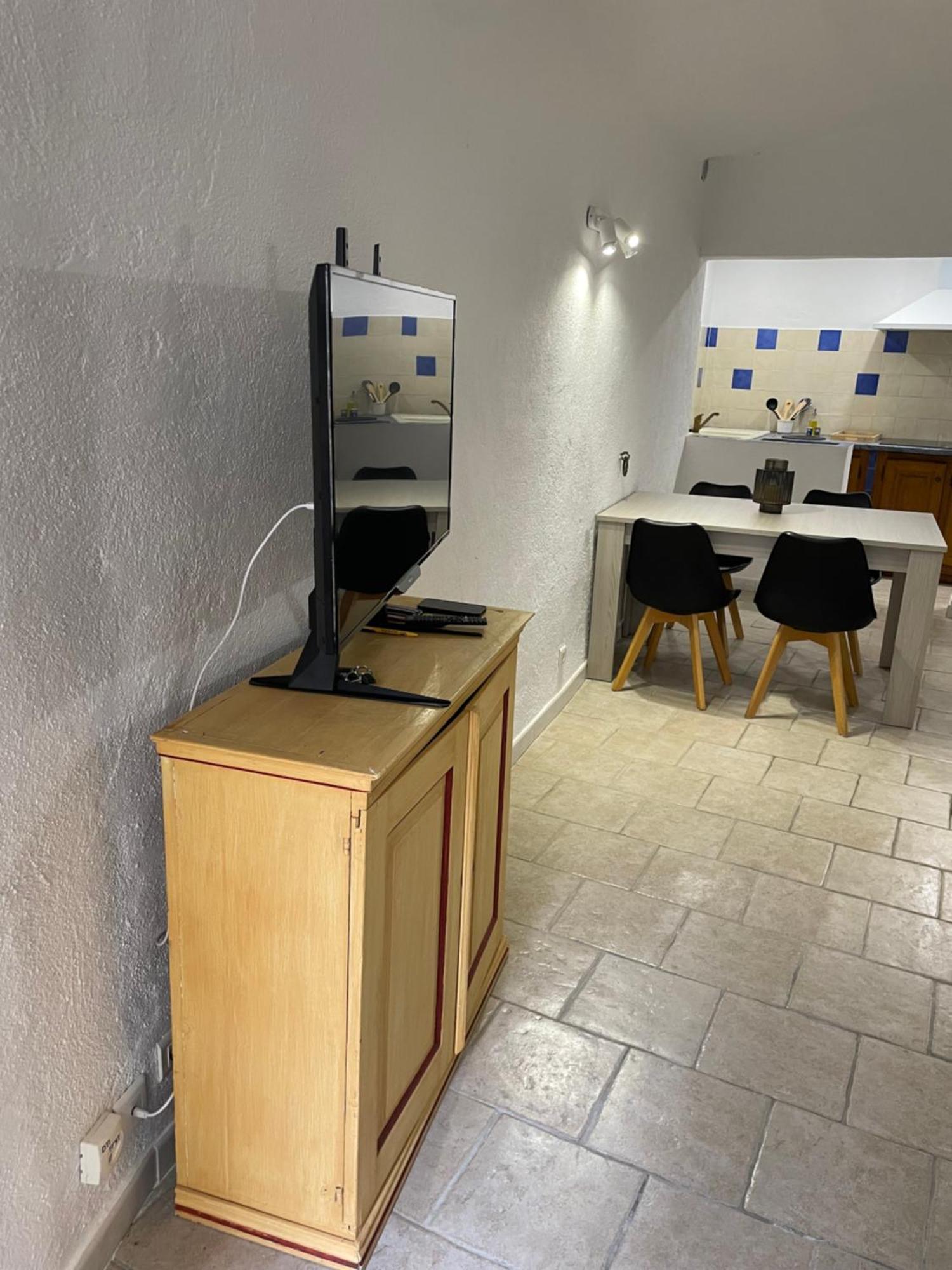 Hebergement Seillans Zewnętrze zdjęcie